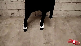 En Cuckold-Slavs Intima Berättelse Om Sina Bdsm-Möten - Del 4 - Samlag Med En Okänd Partner
