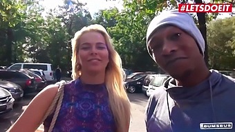 Nikky Dream Și Dylan Brown Într-O Întâlnire Fierbinte Cu Un Penis Negru Mare Și Excitat Cu Un Adolescent Ceh