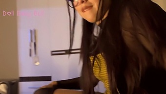 Vidéo Pov D'Une Séduction Réussie Et D'Une Session De Sexe Torride Avec Une Fille Réticente
