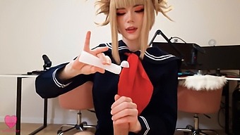 Himiko Toga渴望激烈的性爱,并享受在她可爱的脸上被精液覆盖。