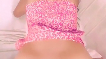 Experience The Pleasure Of A Luxurious Shaft With Your Fingertips In This Steamy Video